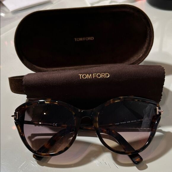 Tom Ford Women\'s Tortoise Shell Sunglasses main image 6